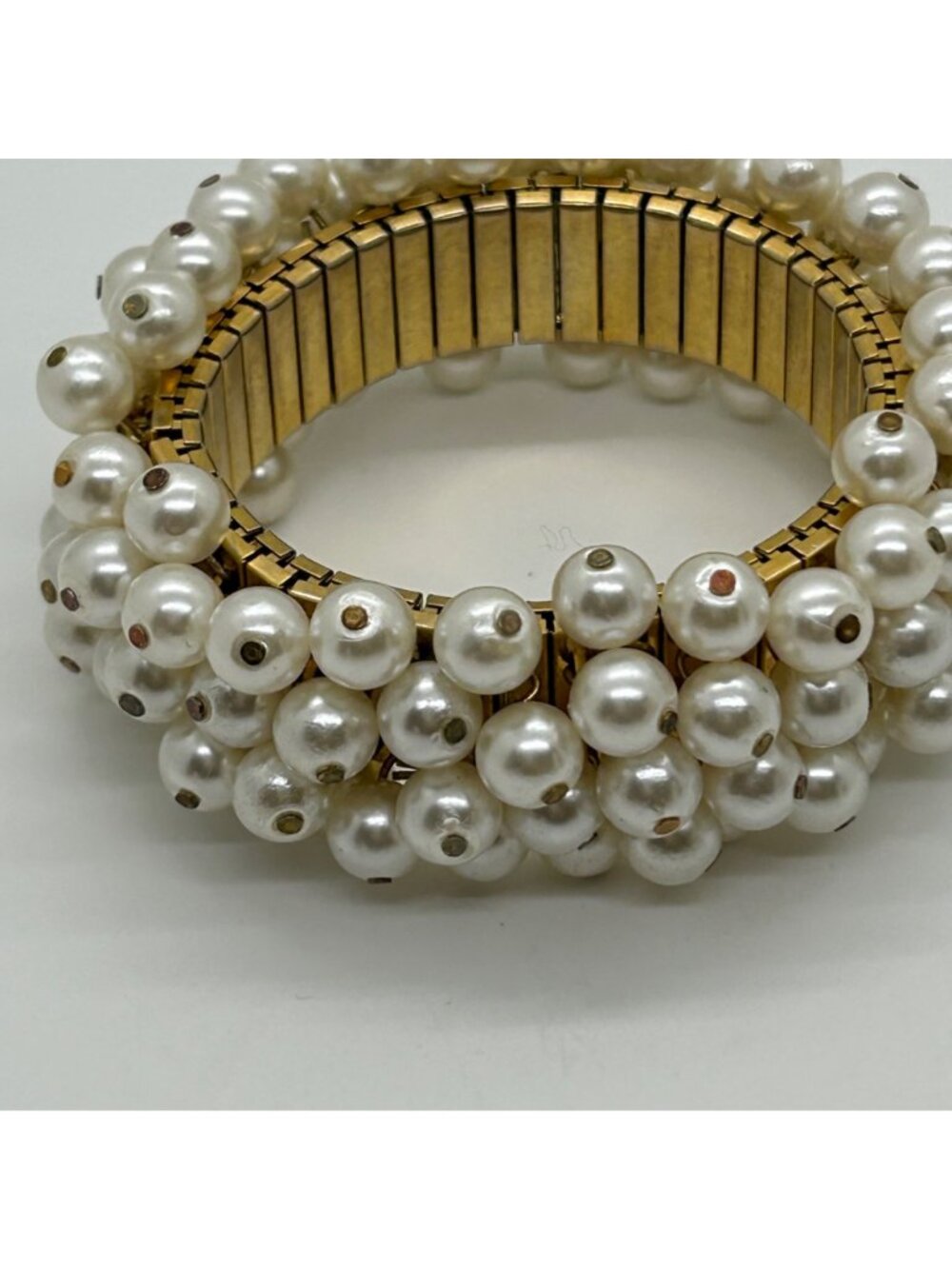 Vintage Faux Pearl Cha-Cha Stretch Bracelet With Gold-Toned Expansion Design - Picture 3 of 10